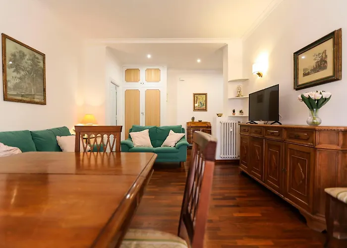Flaminio Center House